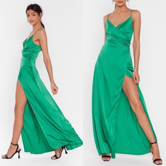 Nasty Gal Satin V Neck Slit Side Maxi Dress Green Size 8 NWT - Picture 1 of 9